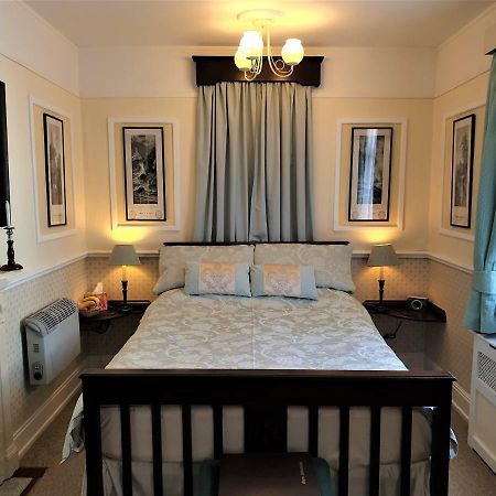 휫비 Saint Hilda'S House B&B 외부 사진