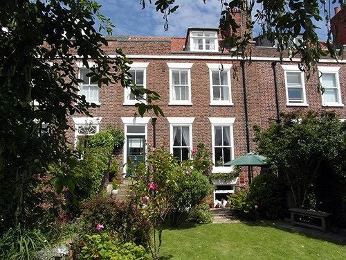 휫비 Saint Hilda'S House B&B 외부 사진