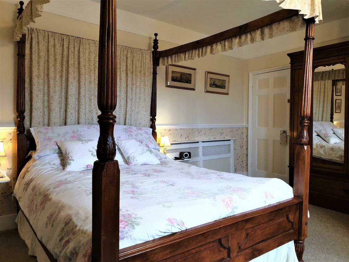 휫비 Saint Hilda'S House B&B 외부 사진
