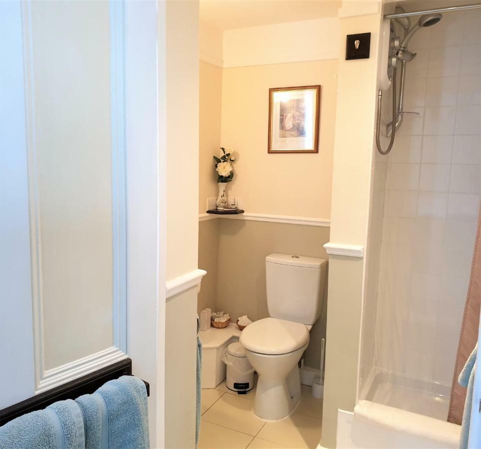 휫비 Saint Hilda'S House B&B 외부 사진